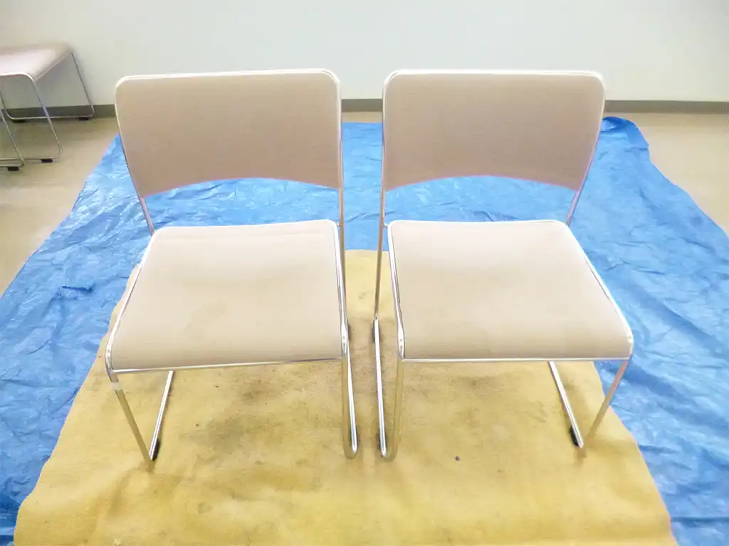 オフィスチェアクリーニング　施工前