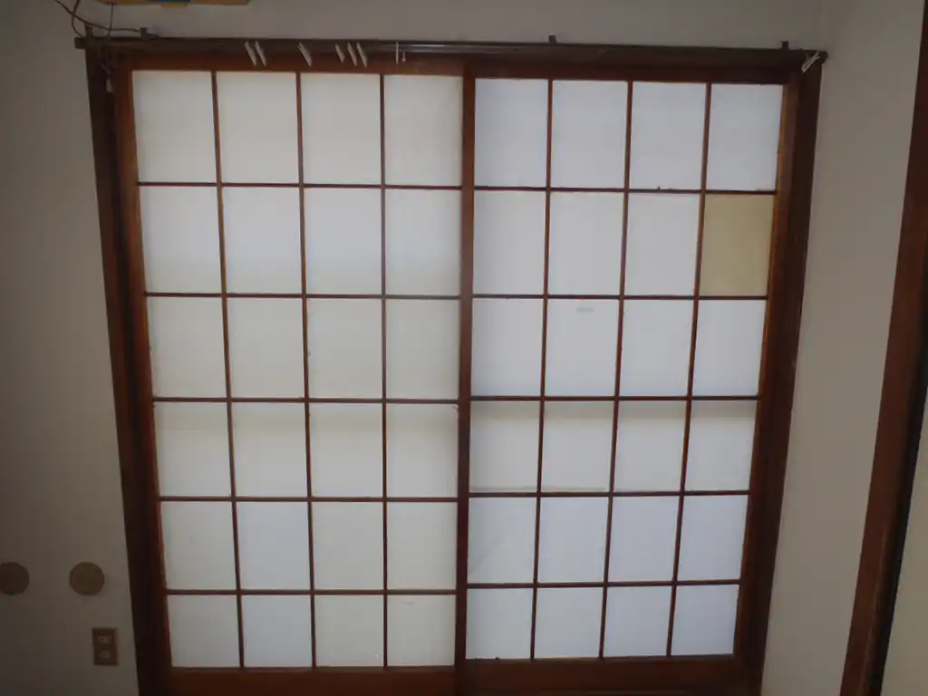 障子貼替え　施工前