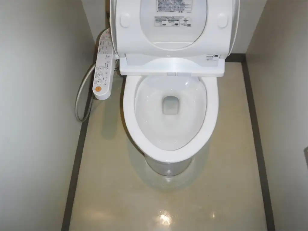 トイレクリーニング　施工後